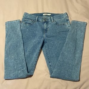 SUPER SKINNY LEVI JEANS